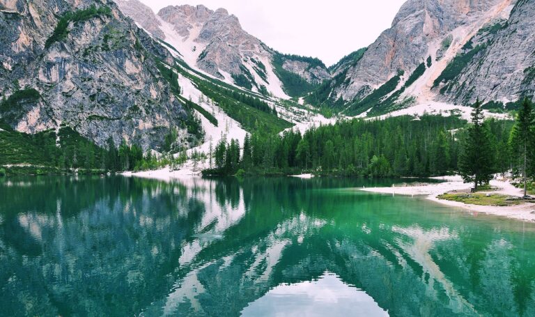 RIFUGIO TRA LE DOLOMITI: LAGO DI BRAIES E SAN CANDIDO