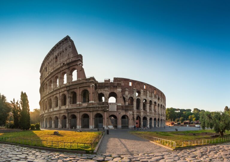 ROMA E I SUOI MILLE VOLTI