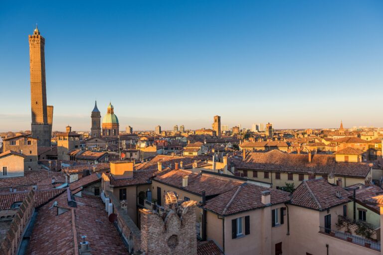 BOLOGNA E LIGABUE: UNA GIORNATA TRA ARTE E CULTURA